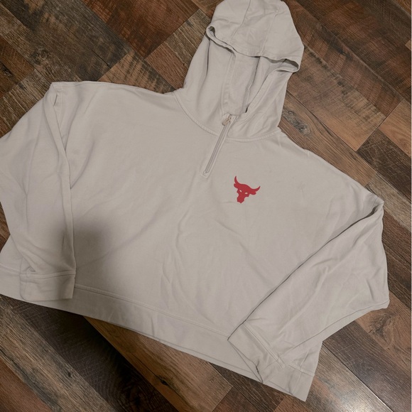 Under Armour Project Bull Women’s Cropped Hoodie - Picture 2 of 6